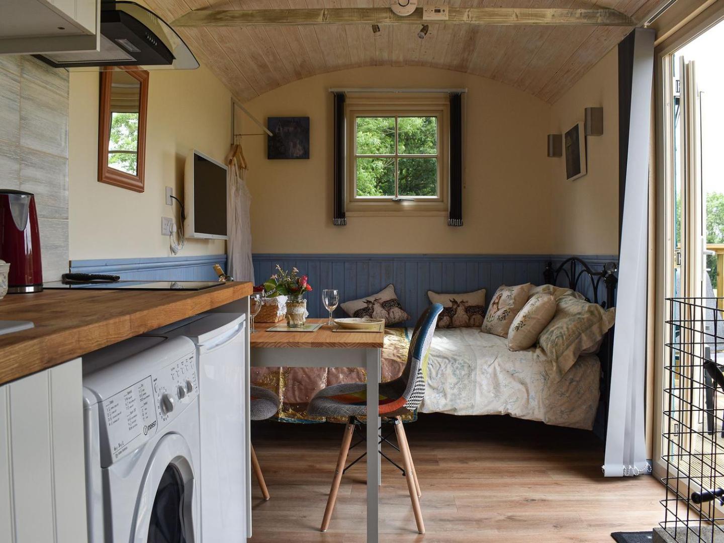The Shepherds Hut Herstmonceux Exterior foto